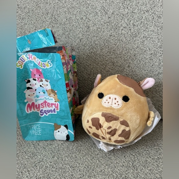 New 5" Bittie Sea Cow 🐮 Scented Mystery Bag Squishmallows - Picture 1 of 3